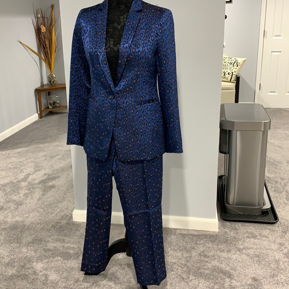 COPY - Banana Republic leopard print pants suit